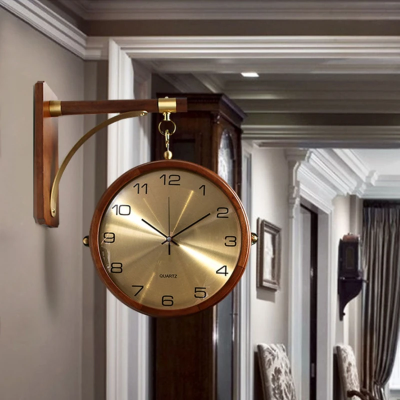 Luxury Watch Wall Clock - ライト高級サイレント金属壁時計両面デジタル時計寝室の装飾リビングルームコーナークォーツ時計
