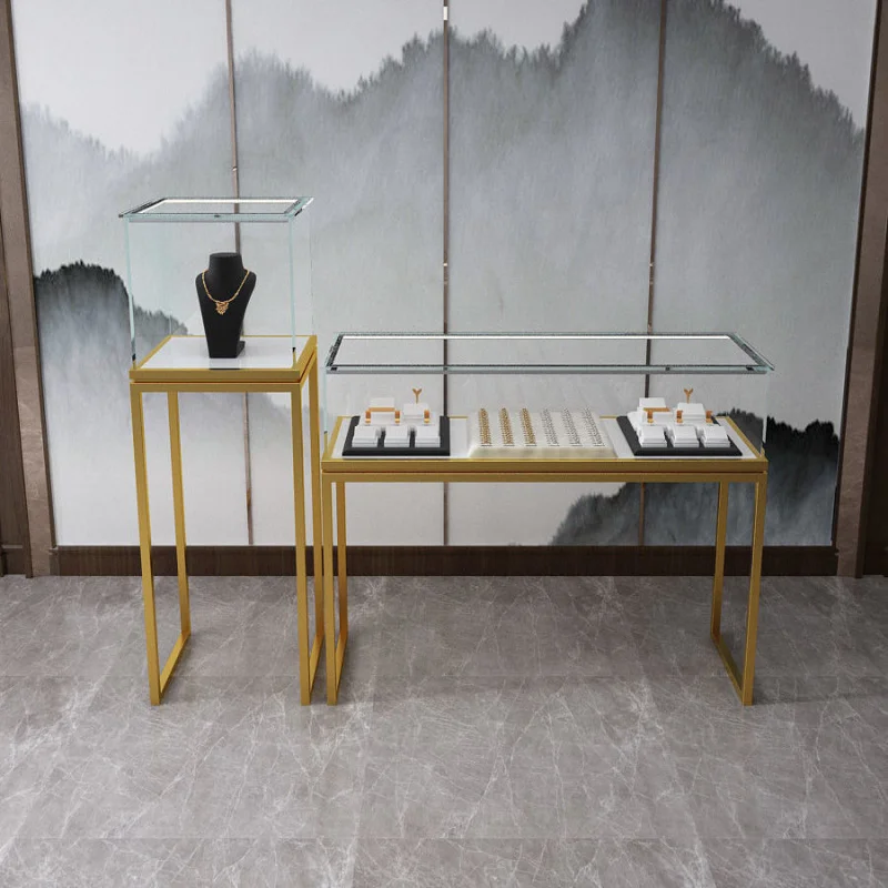 Luxury Watch Boutique - 軽奢ジュエリーショーケースアクセサリージュエリーブティックガラス透明カウンター翡翠時計ディスプレイカウンターカスタム