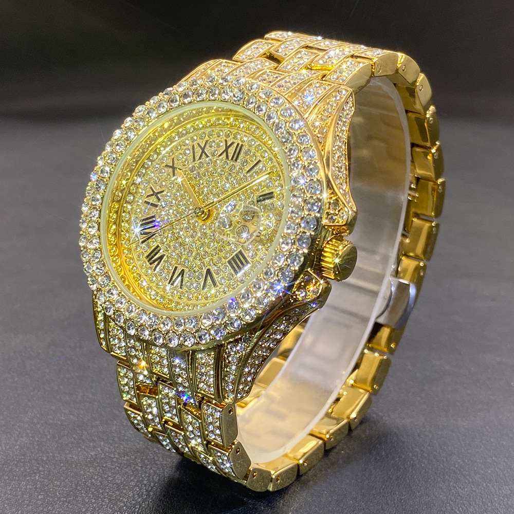 Luxury Watch Gold - メンズ向け大型ゴールドシルバーブラック腕時計、ヒップホップ風、豪華なフルストーンクォーツ時計、ファッションウォッチ、カレンダー、日付表示、3色展開