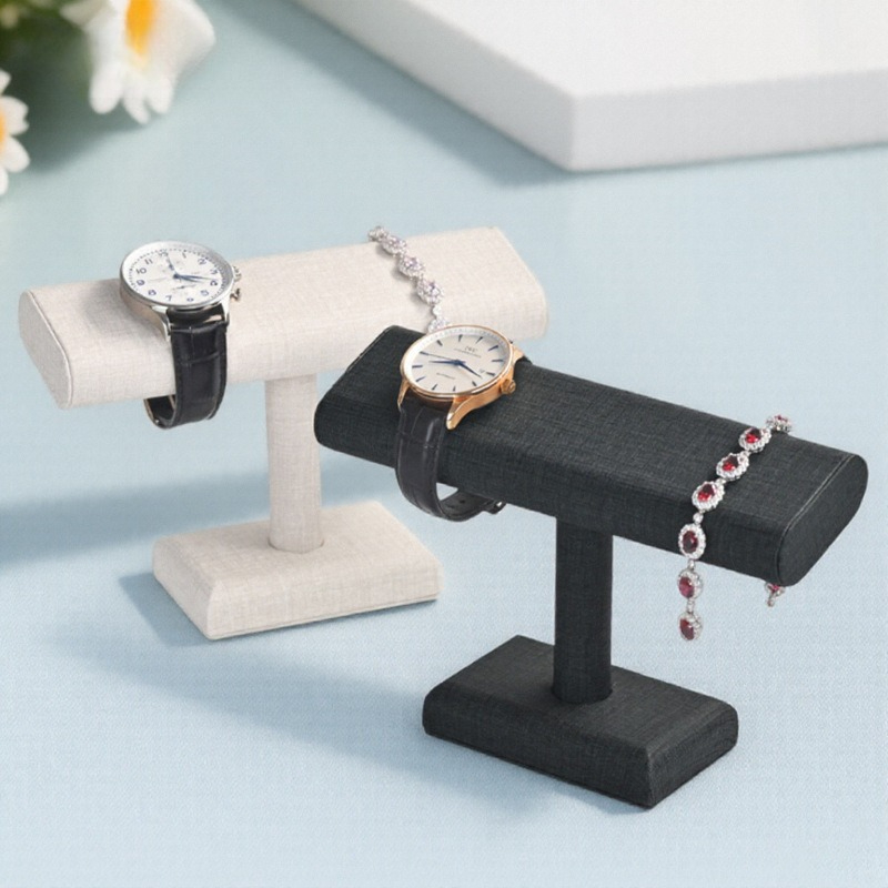 PUレザー腕時計ディスプレイスタンド 高級腕時計＆ブレスレッ - Luxury Watch Boutique のレビューと価格