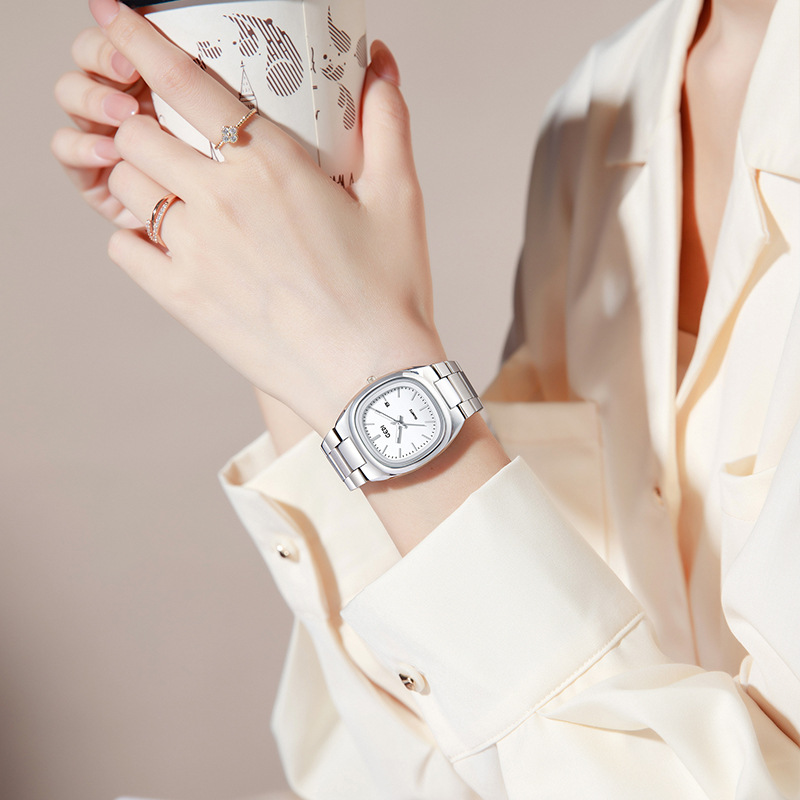 UTHAI CQ361 ファッションレディースウォッチ、ソリ - Luxury Watch For Women のレビューと価格