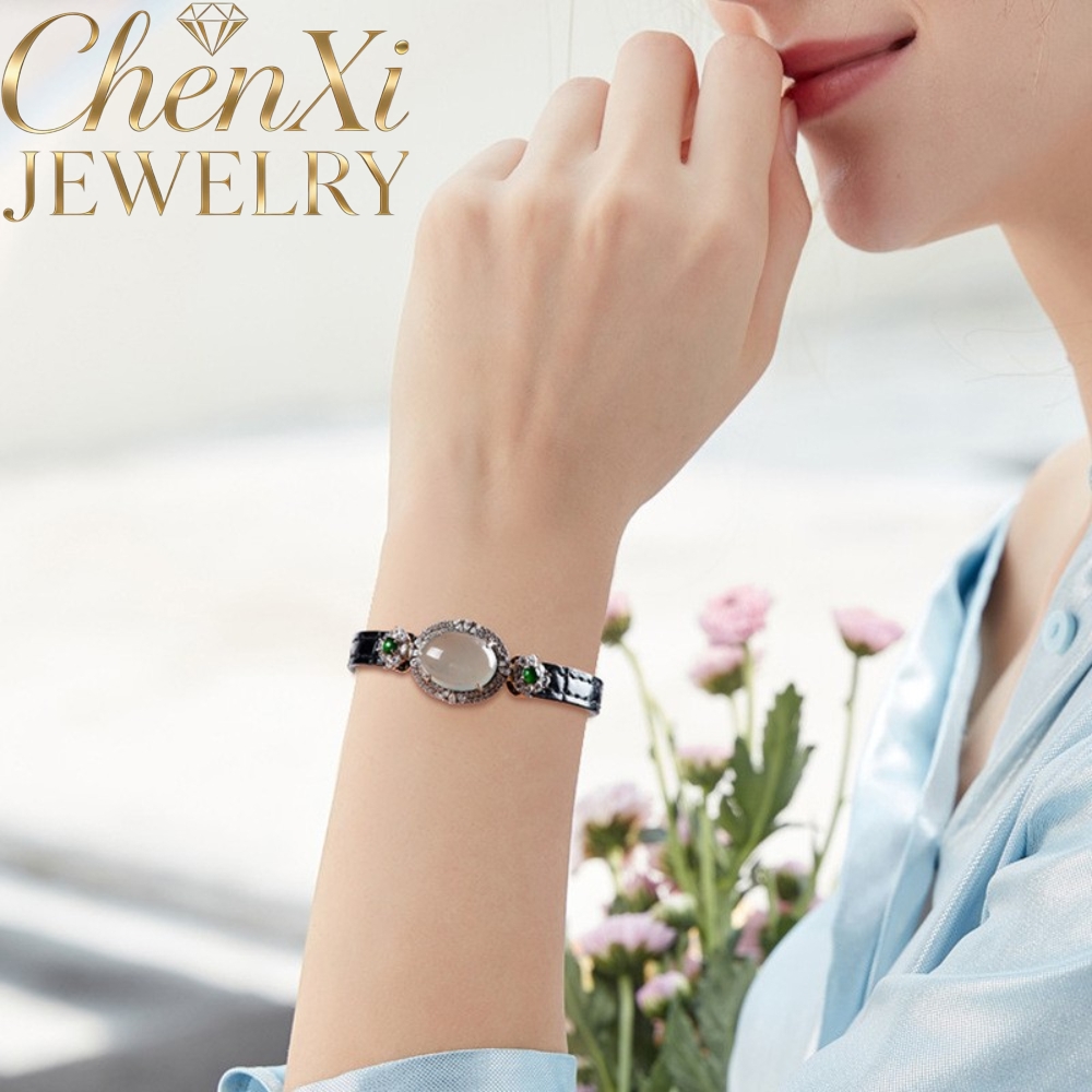高級天然Aグレードブルーウォータージェダイトカボション腕飾り - Luxury Watch Grade のレビューと価格