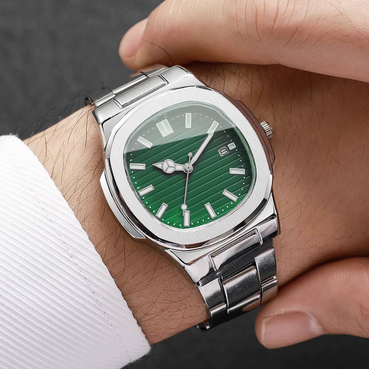 高級メンズビジネスウォッチファッションスクエアダイヤルステン - Luxury Watch Hublot のレビューと価格