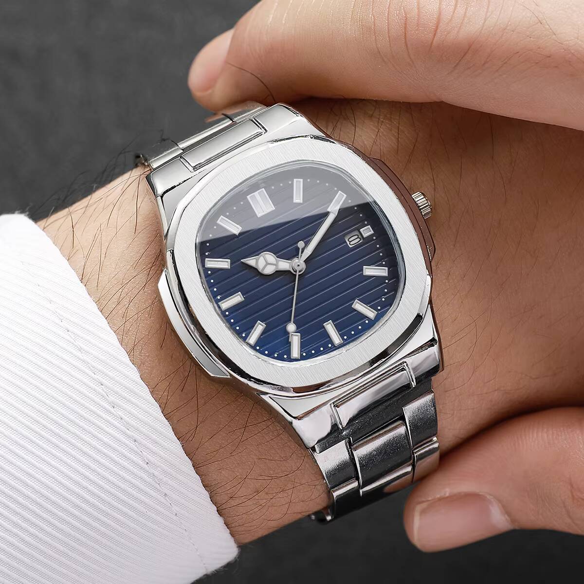 高級メンズビジネスウォッチファッションスクエアダイヤルステン - Luxury Watch Hublot のレビューと価格