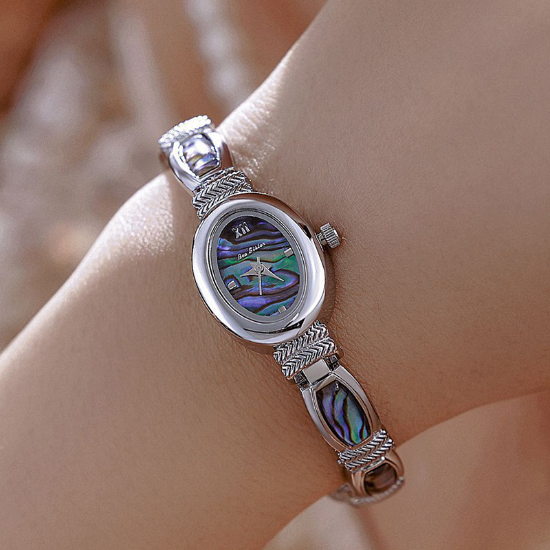 オーバルダイヤル女性ブレスレット腕時計トップブランドの高級レ - Quiet Luxury Watch のレビューと価格