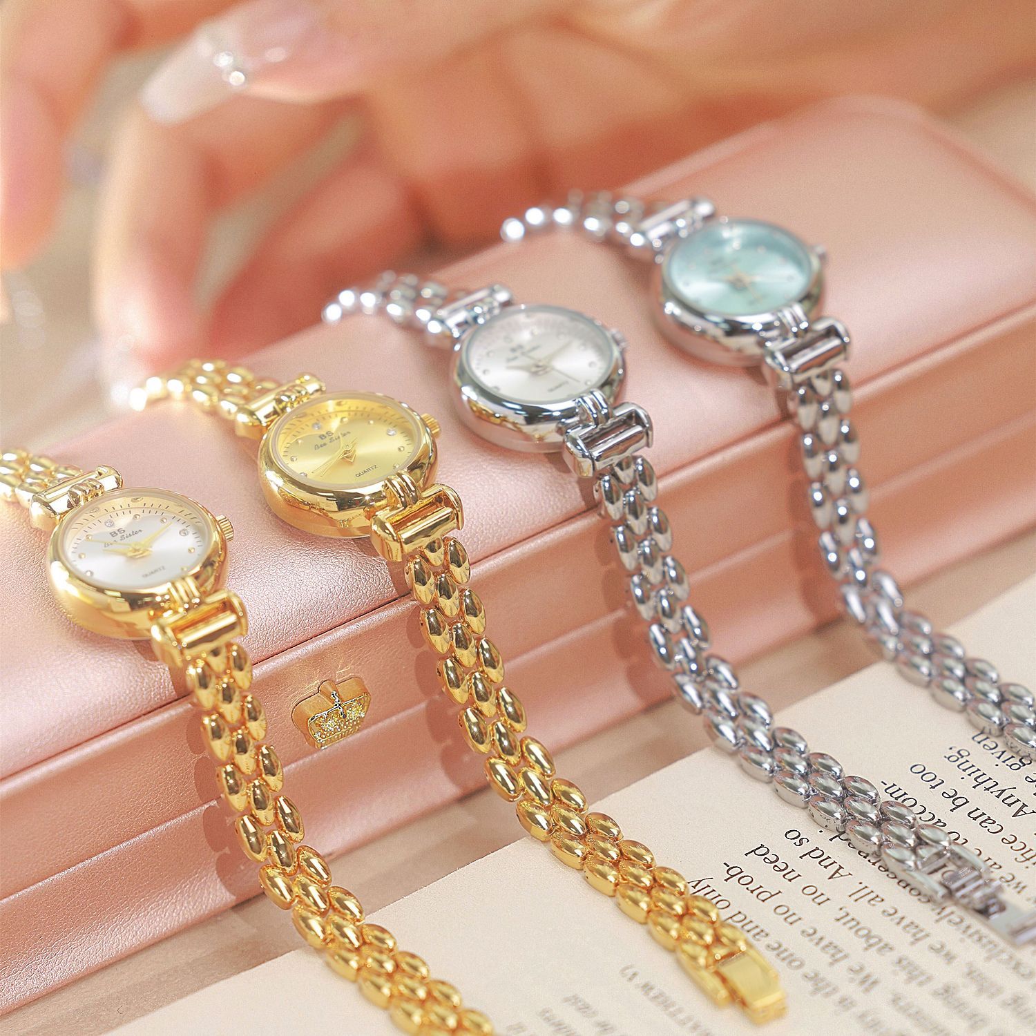 女性のための高級時計,シルバーブルーカラー,絶妙なブレスレッ - Quiet Luxury Watch のレビューと価格