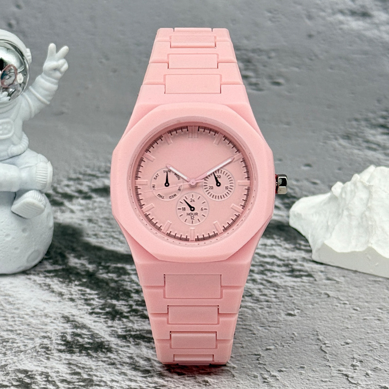 有名なブランド偽三目ダイヤル男性女性腕時計ファッションクォー - Luxury Watch Wallpaper のレビューと価格