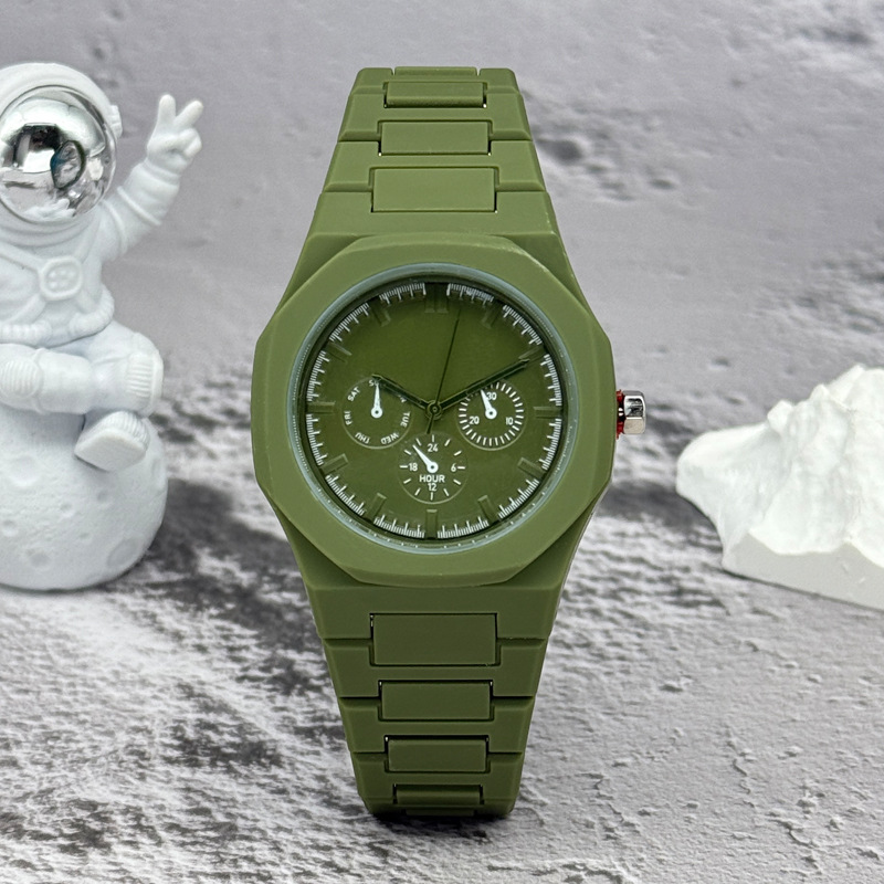 有名なブランド偽三目ダイヤル男性女性腕時計ファッションクォー - Luxury Watch Wallpaper のレビューと価格